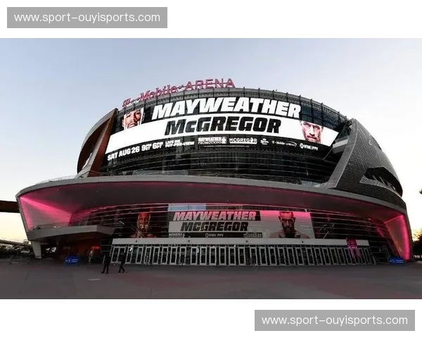 跨界世纪之战：当“金钱”遇上“嘴炮”，这不只是一场拳击赛，而是一次全人类的肾上腺素狂欢